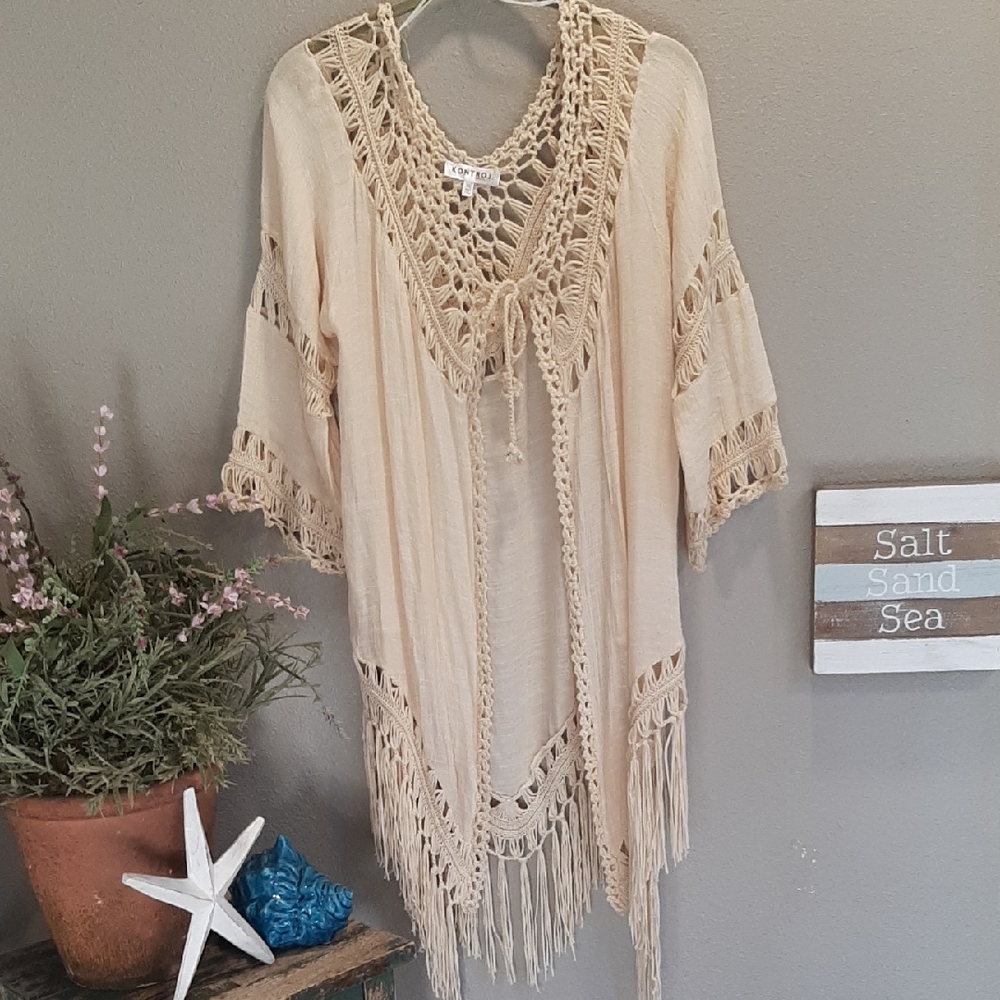 Kontrol Contemporay Crochet Kimono Size XL